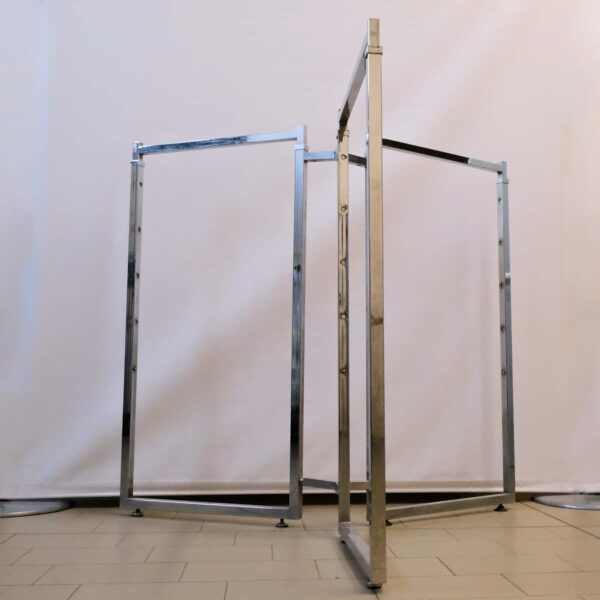 espositore abbigliamento tre vie in metallo senza vestiti appesi